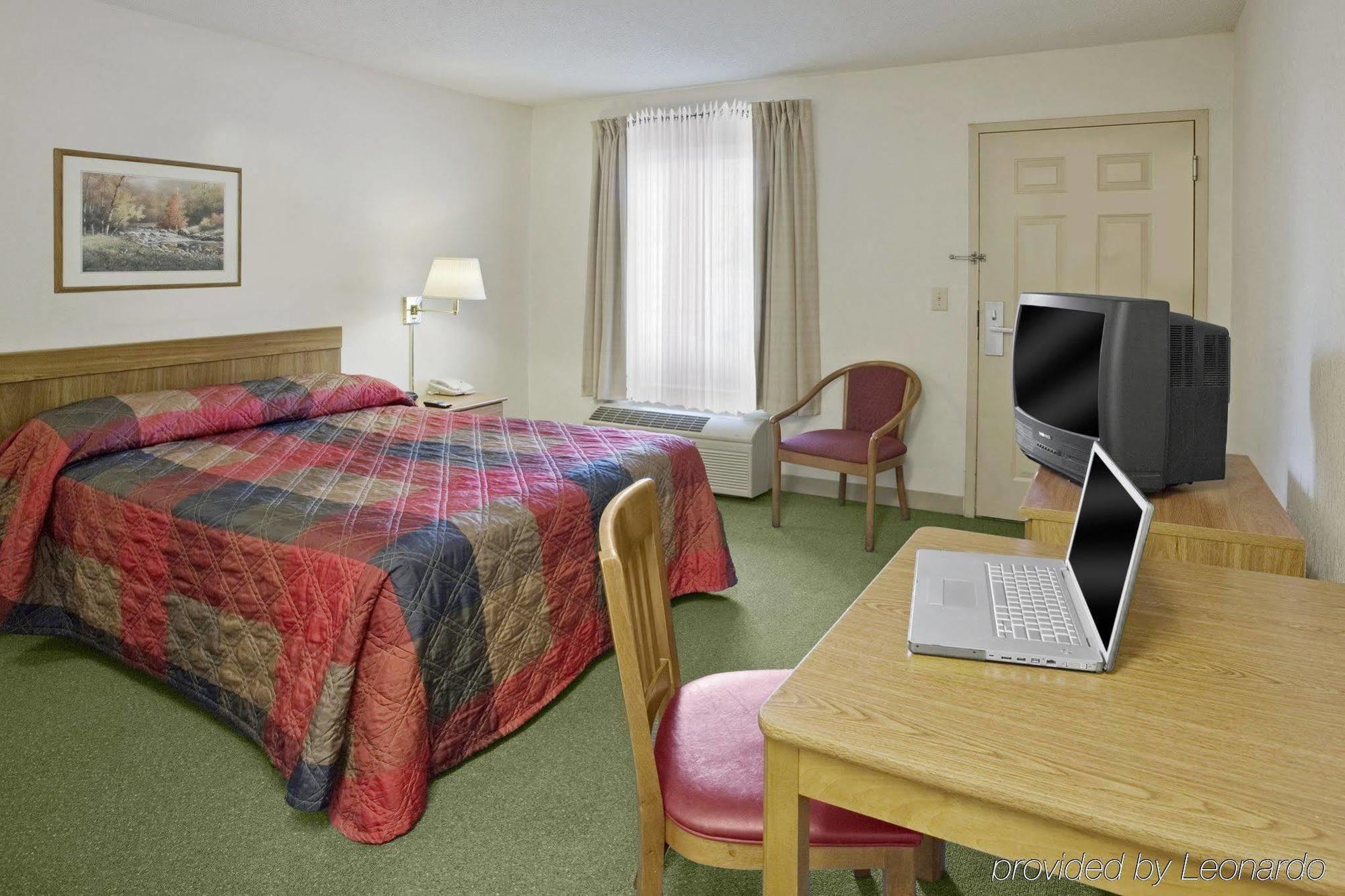 Birch Hill Suites Kansas City - Independence Esterno foto