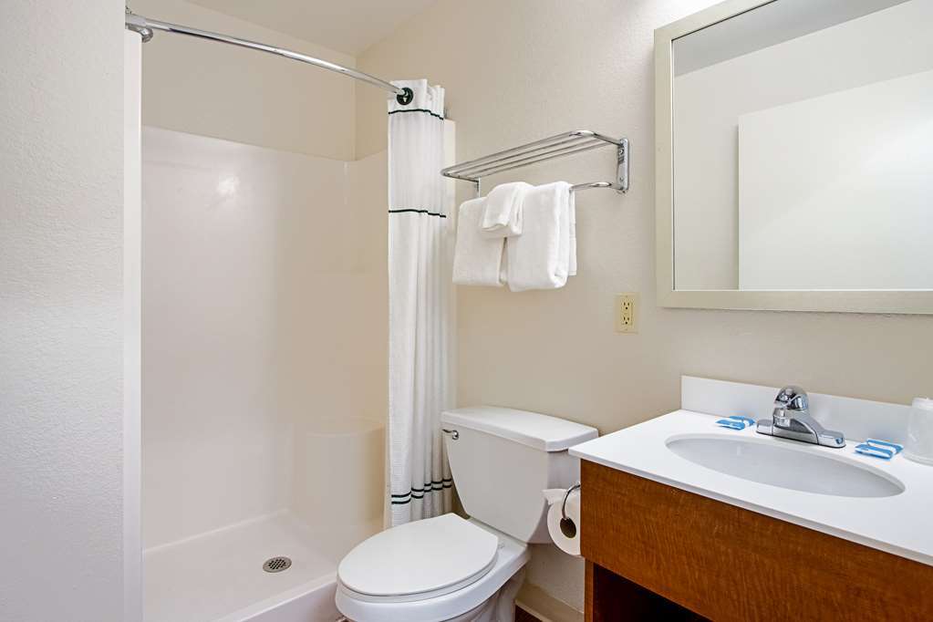 Birch Hill Suites Kansas City - Independence Camera foto