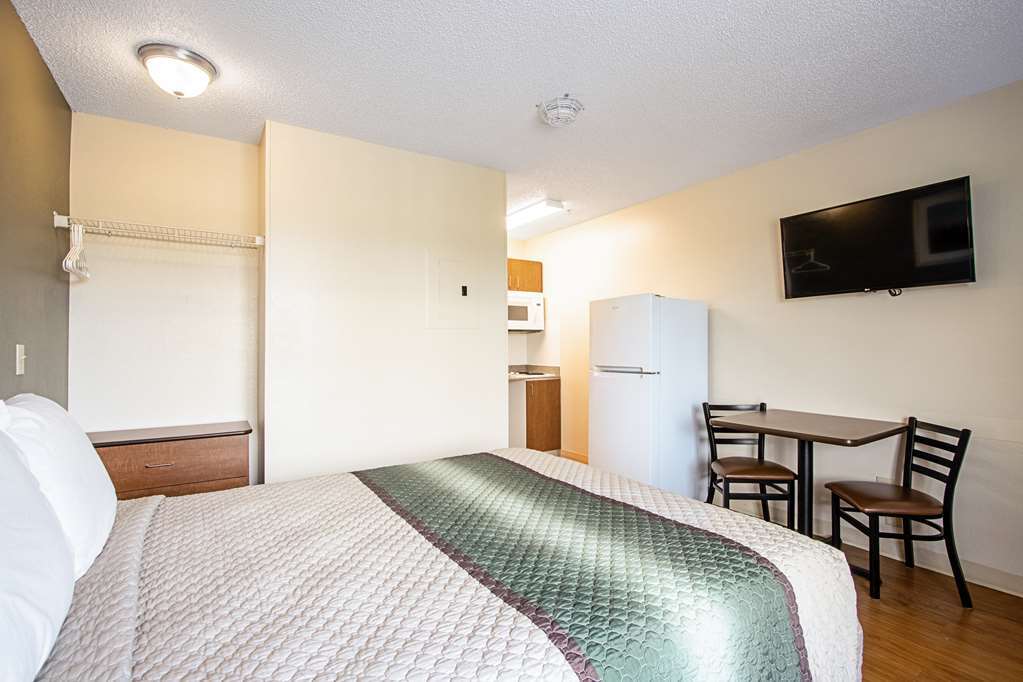 Birch Hill Suites Kansas City - Independence Camera foto